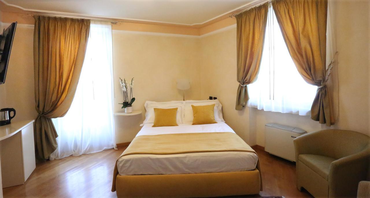 Albergo Castiglione Langhe Castiglione Tinella Exterior photo